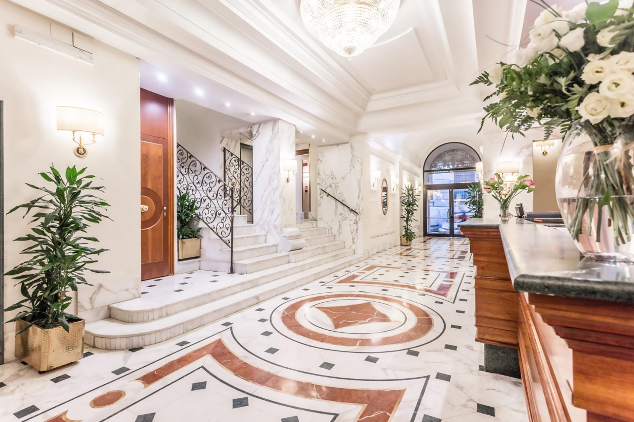 Hotel Raeli Archimede