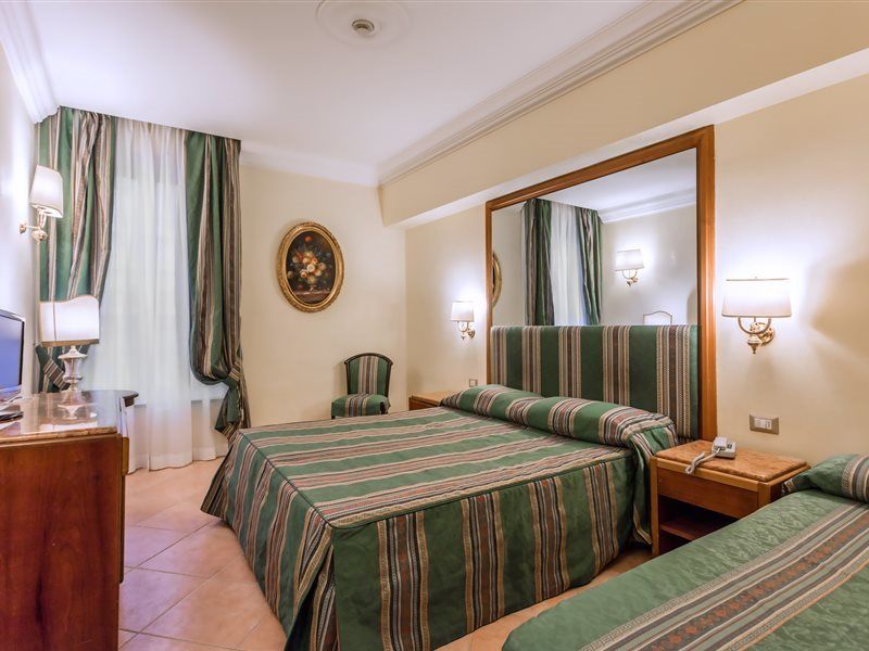 Hotel Raeli Archimede