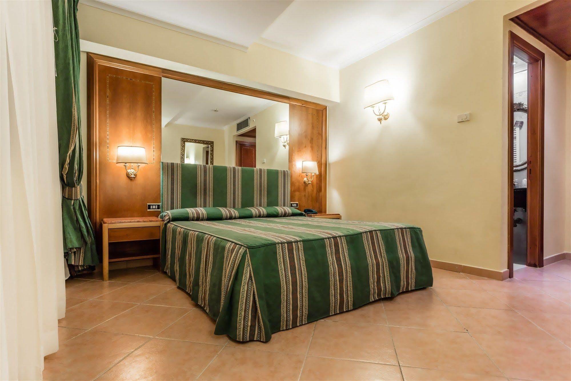 Hotel Raeli Archimede Roma