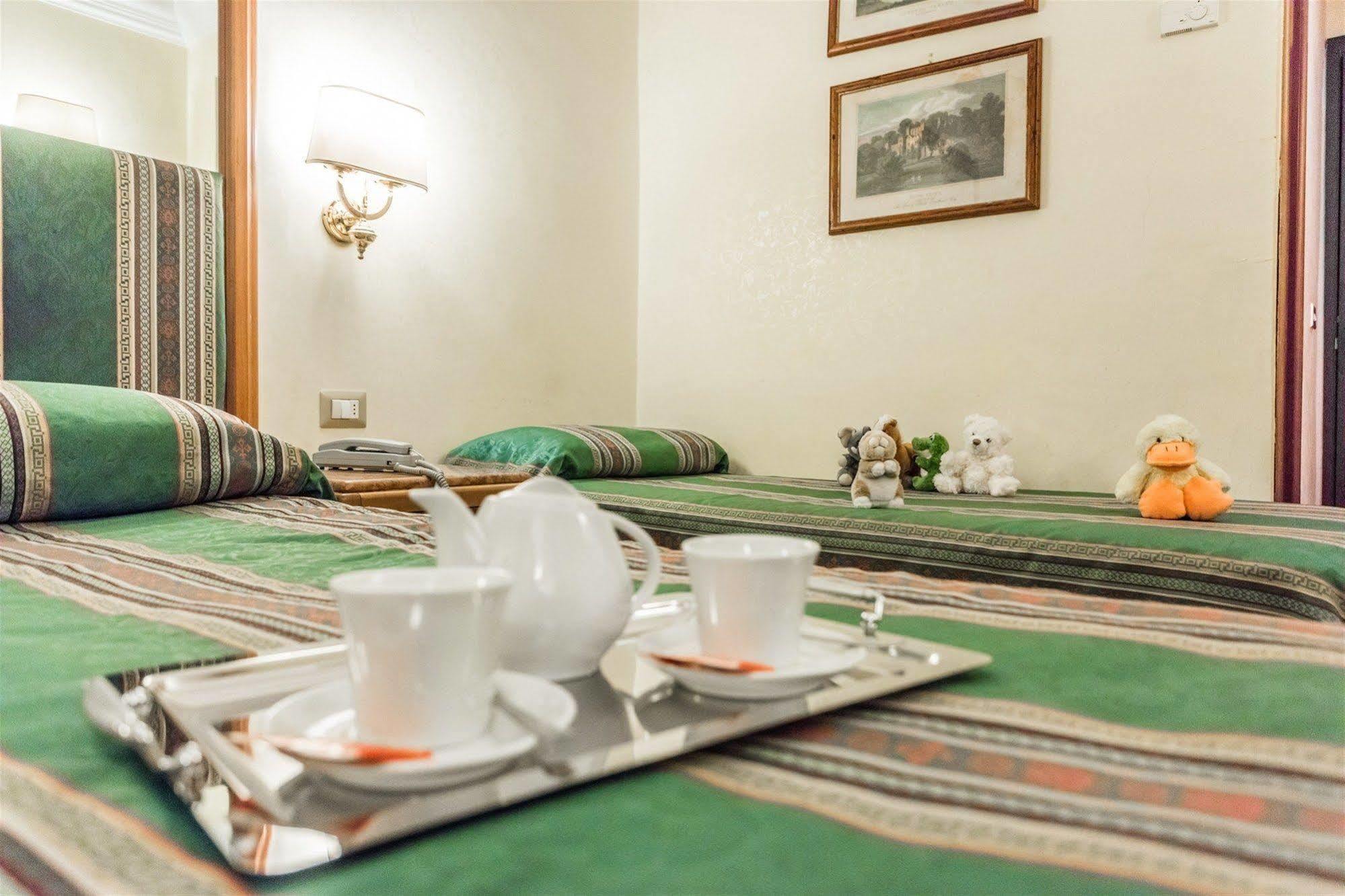 Hotel Raeli Archimede 4*